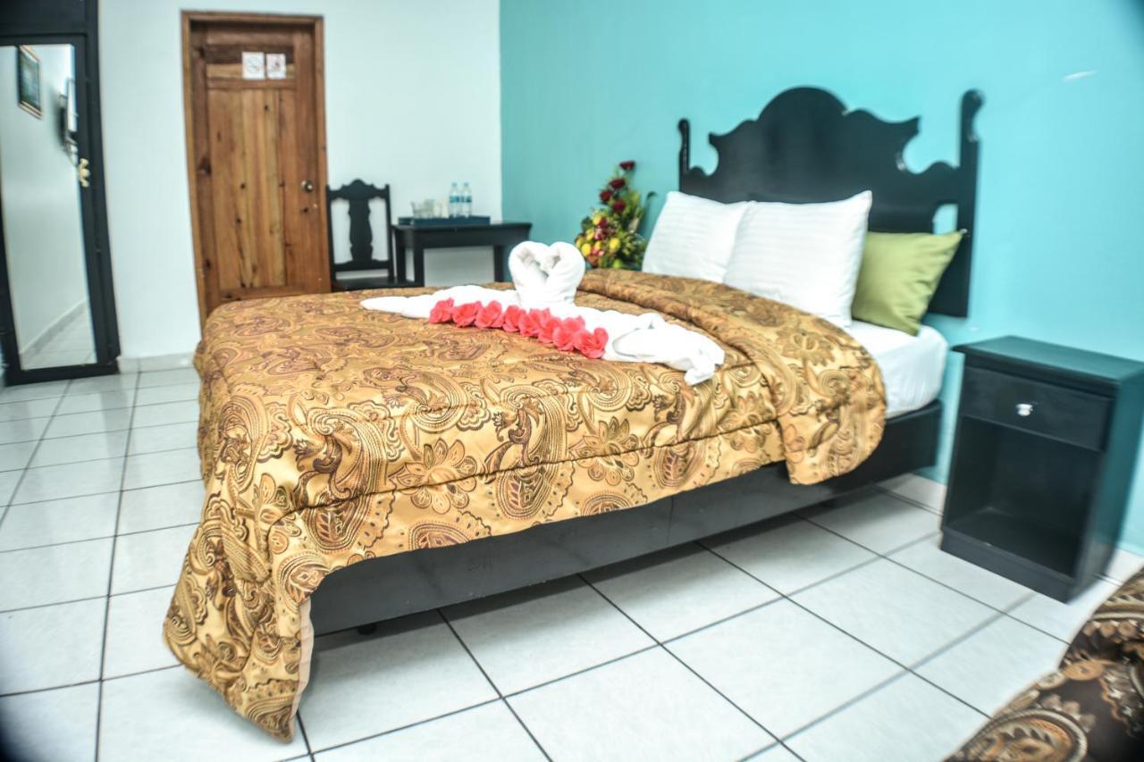 Uw Oasis Hotel Ла-Сейба Екстер'єр фото